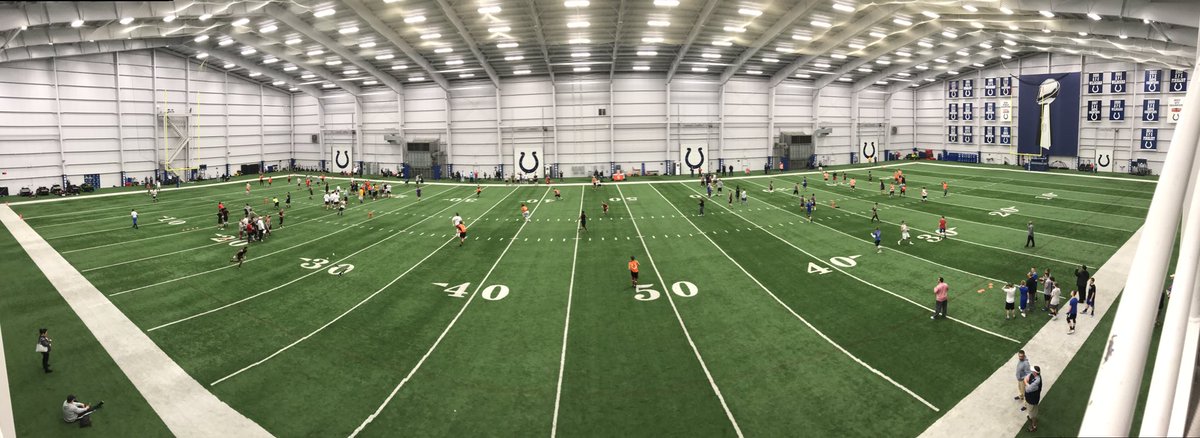 Full house tonite at SOS 7on7. <a href="/CoachScheib/">Lance Scheib</a> #LetsPlayFootball