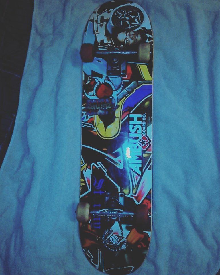 New board setup lookin fire 

its rainin outside so im skatin inside