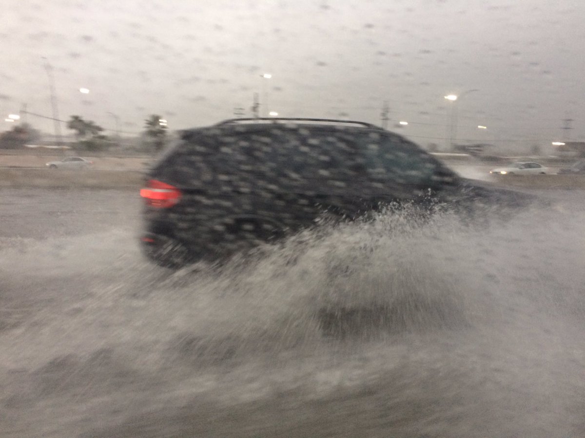 eccunionumar's tweet photo. Large puddle that caused accident, on the  N bound lanes of the 110 just before the 91. #ABC7eyewitness https://t.co/dWfuhUDYIT