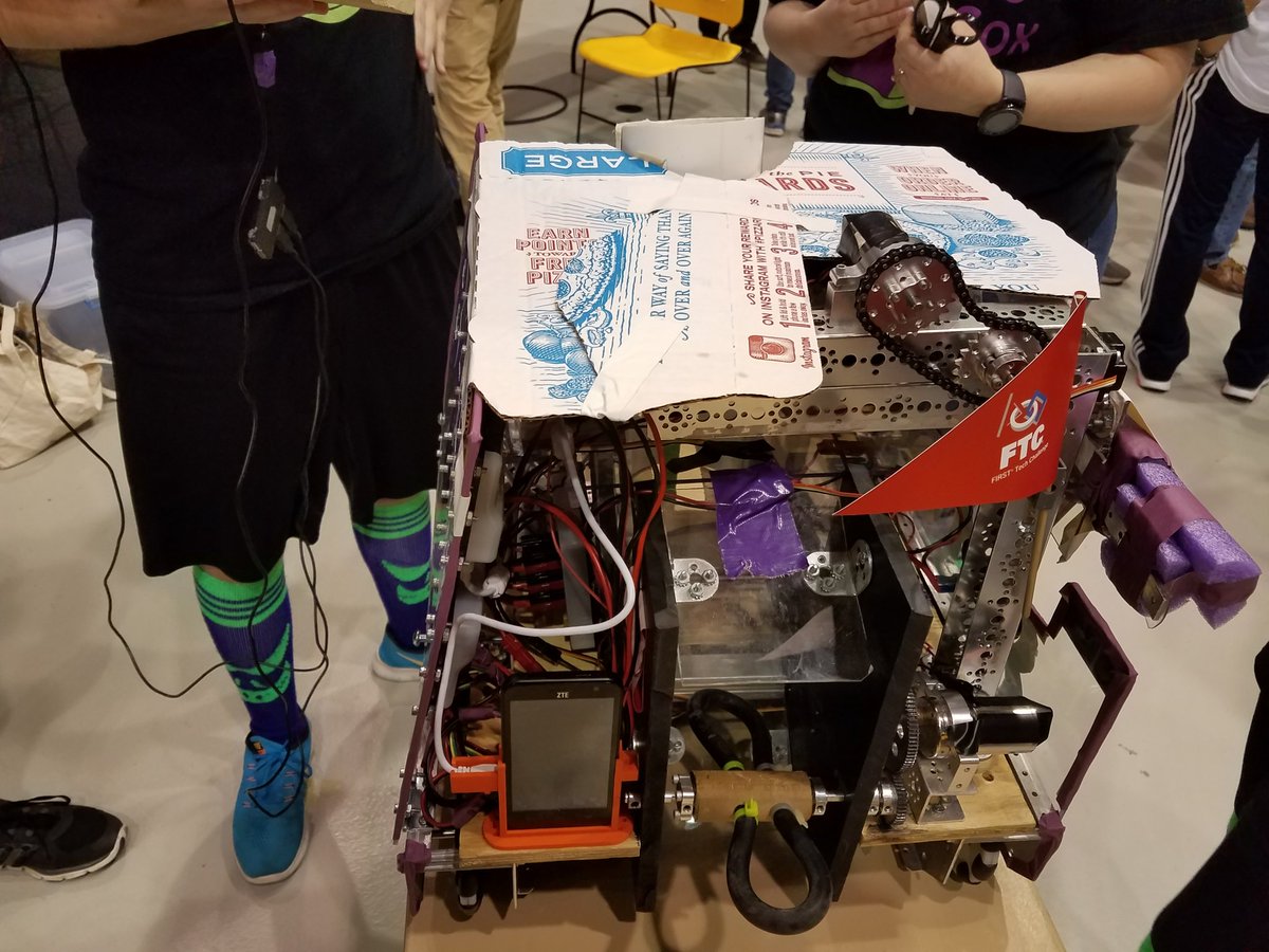 EvilPurpleSox's tweet image. What do you do when you realize you need a robot shield but have limited resources and time #innovate #pizzabot @dominos  @FTCTeams