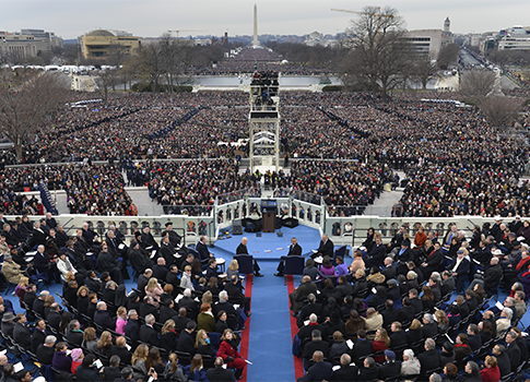 1SourceNewsUSA's tweet photo. #InaugurationDay Photographs of #Trump2017 #Obama2013 #Obama2009 Capital To Monument... Note Pennsylvania Ave. @1SourceNewsUSA https://t.co/7G22OFoHu9