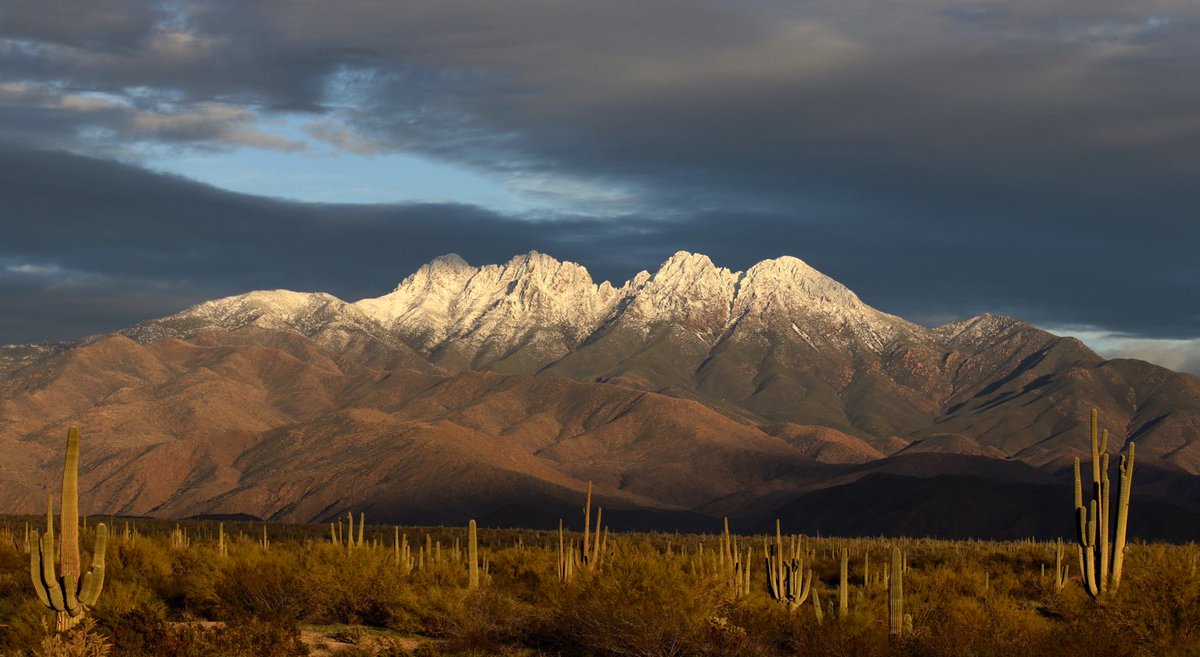 Tspring27's tweet image. Great light on the snow capped Four Peaks tonight! #beon12