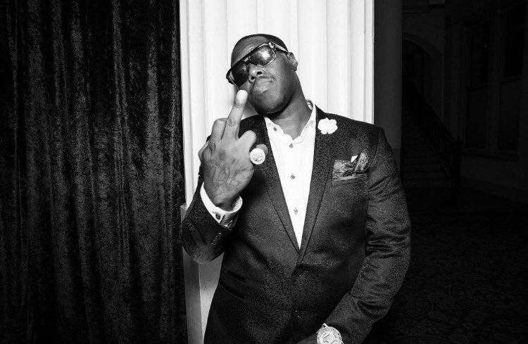 ZROMOCITYDON's tweet photo. #bosslifeball photo taken by #gregonoire https://t.co/exuwbrEX8Z https://t.co/VT2dQdxHyJ