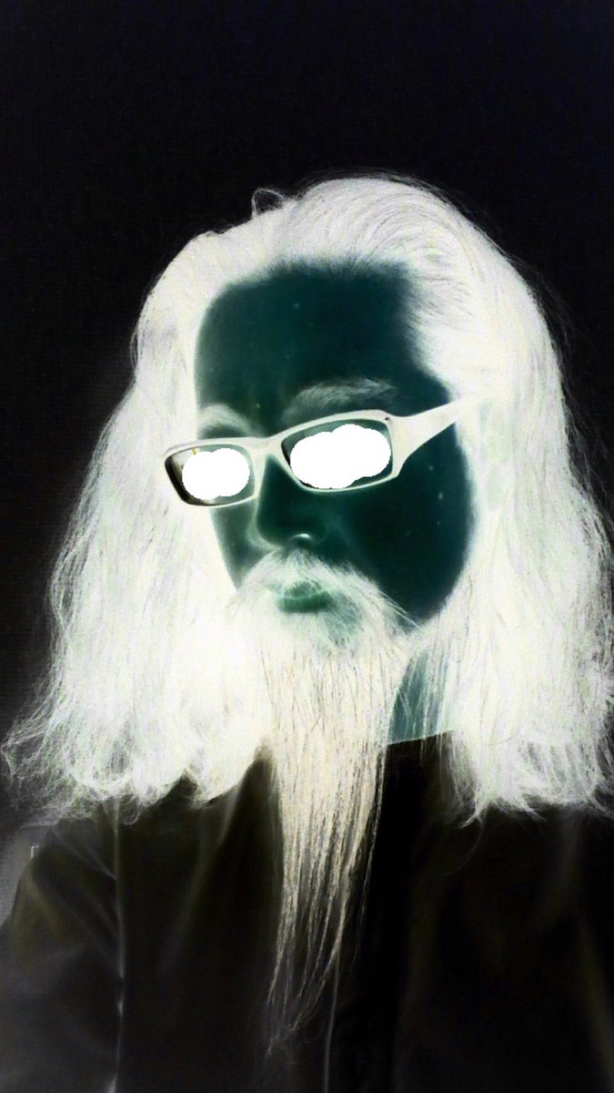 鬚が真っ直ぐサラサラな鬚眼鏡 #セルフポートレート #selfportrait #自