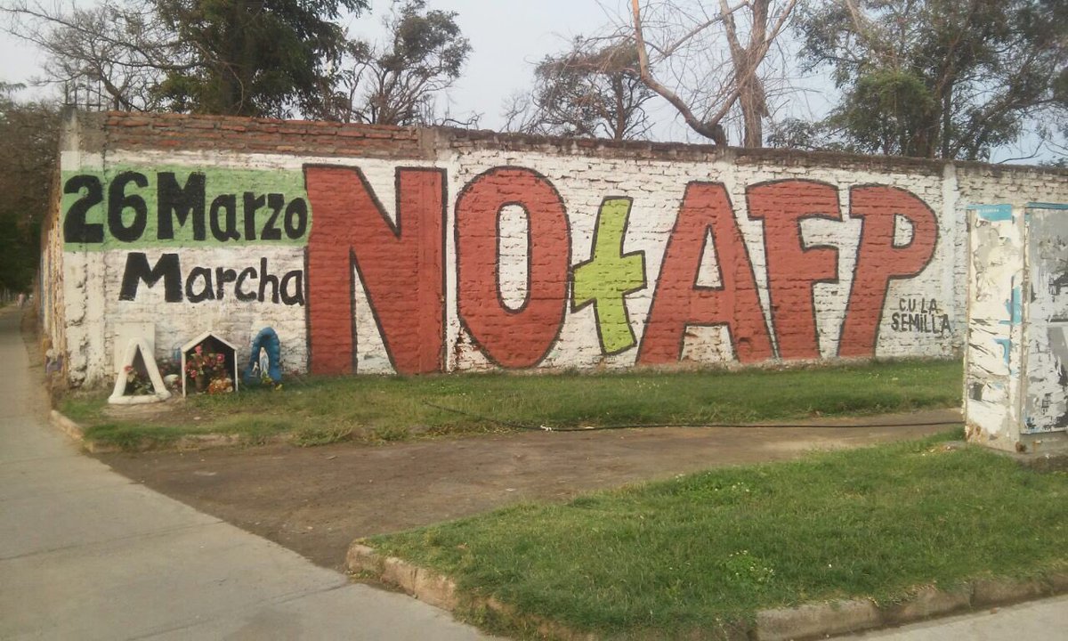 LuisMesina1's tweet photo. Comenzó campaña de difusión para la "Marcha más grande de la Historia" del domingo 26 de marzo para que Chile diga #NOmasAFP @derogarDL3500 https://t.co/UJf5v4jIM7