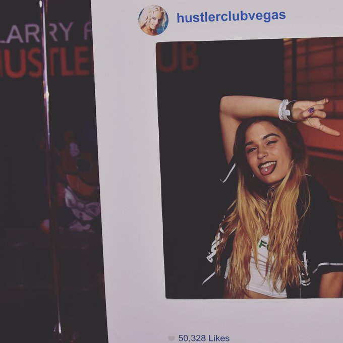📸🤘🏽 @hustlervegas 🤘🏽📸 #AEE #AVN #HustlerClub #LasVegas https://t.co/ZuA6jfZH4Y<a class="tags" target="_blank" title="On Twitter" href="/?out=eyJ0eXAiOiJKV1QiLCJhbGciOiJIUzUxMiJ9.eyJpYXQiOjE3MjMwNzk4NDQsImlzcyI6InR3cG9ybnN0YXJzLmNvbSIsIm5iZiI6MTcyMzA3OTg0NCwiZXhwIjoxNzU0NjE1ODQ0LCJyZWRpcmVjdF91cmwiOiJodHRwczovL3R3aXR0ZXIuY29tL2h1c3RsZXJ2ZWdhcyJ9.-9CvymP-r53OvLHE0IptOxeEIq_4IM1NiETlb8BgfLOHQGjvaUwDuepobKBEXYYdHib6UsaHFLiv08HKzjg5iA">@hustlervegas</a><a href="/tag/aee"class="tags">#AEE</a><a href="/tag/avn"class="tags">#AVN</a><a href="/tag/hustlerclub"class="tags">#HustlerClub</a><a href="/tag/lasvegas"class="tags">#LasVegas</a>