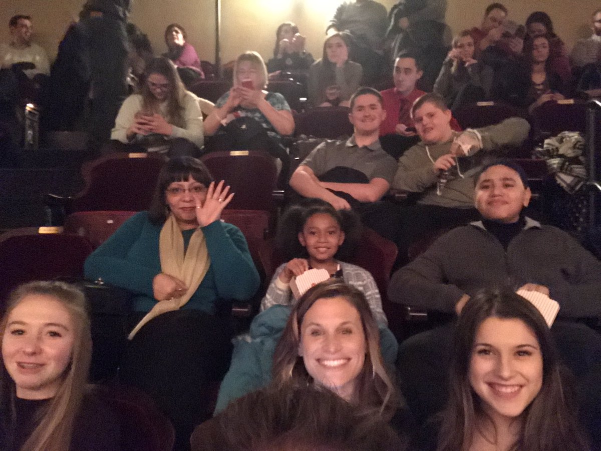 cvchoirs's tweet image. PHANTOM OF THE OPERA with these awesome people!!

#PoorLighting
#HowAppropriate
#NoChandelier