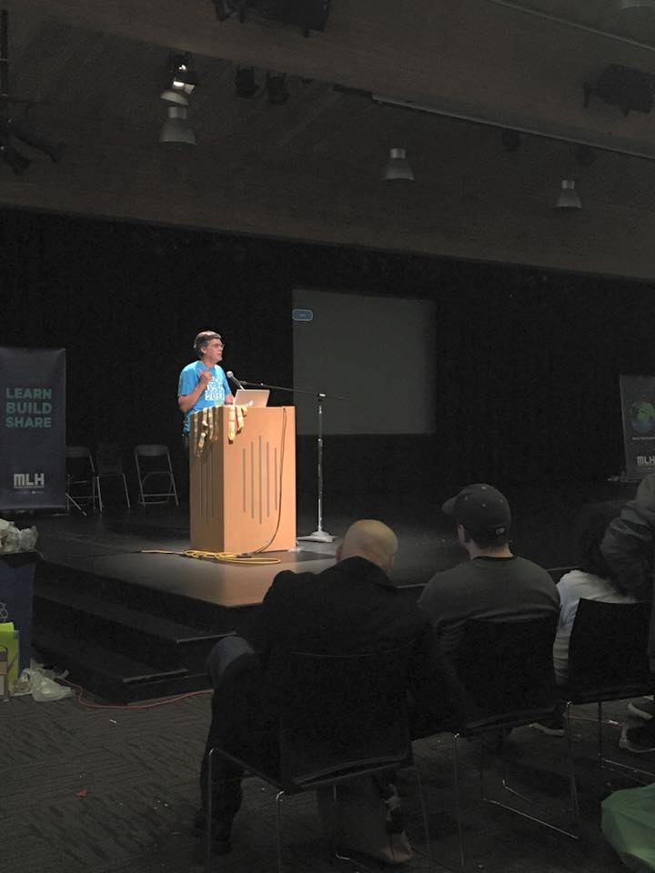 MBEPartnership's tweet photo. MBEP Co-Chair @collbud closing out #HackUCSC2017!
@HACKUCSC @ucsc https://t.co/Ss4mUzRQCy
