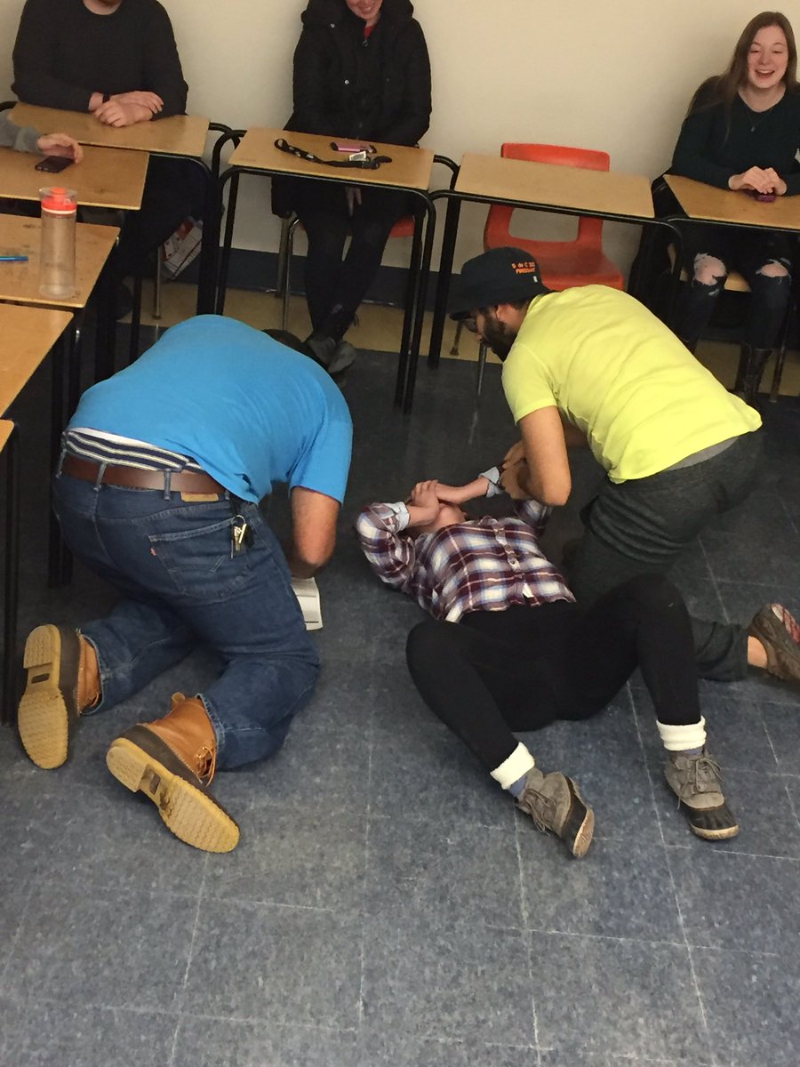 _xcmrt's tweet photo. Practicing our skills at tonight's meeting. Email xcmrt@stfx.ca for volunteers! @stjohnambulance @ResStfx @stfxuniversity @TheUOfficial https://t.co/85OYCabjtI