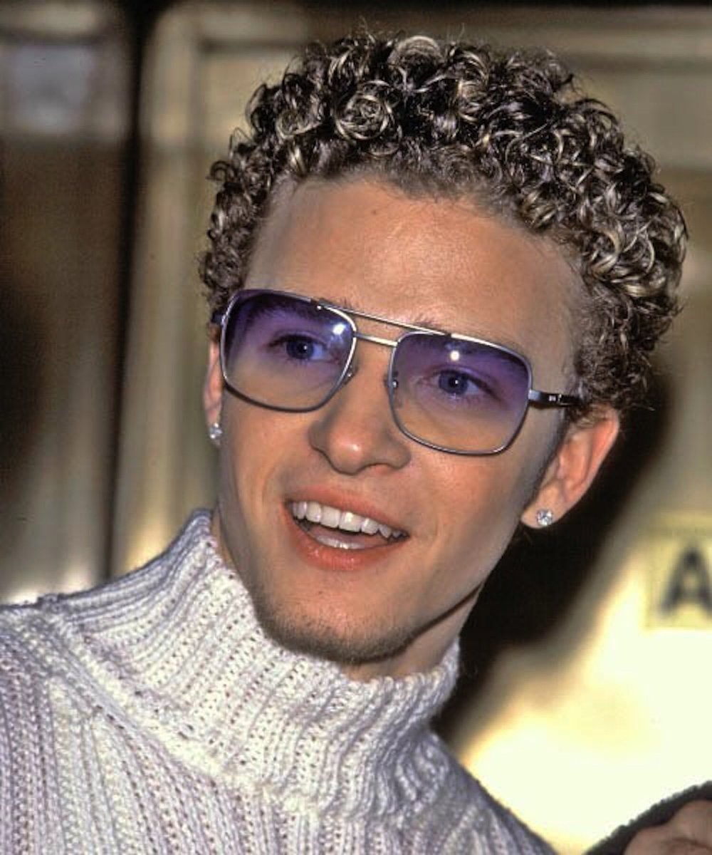 Kinks2Curls's tweet image. Who wears it better, @TitoBSanchez4 or @jtimberlake?