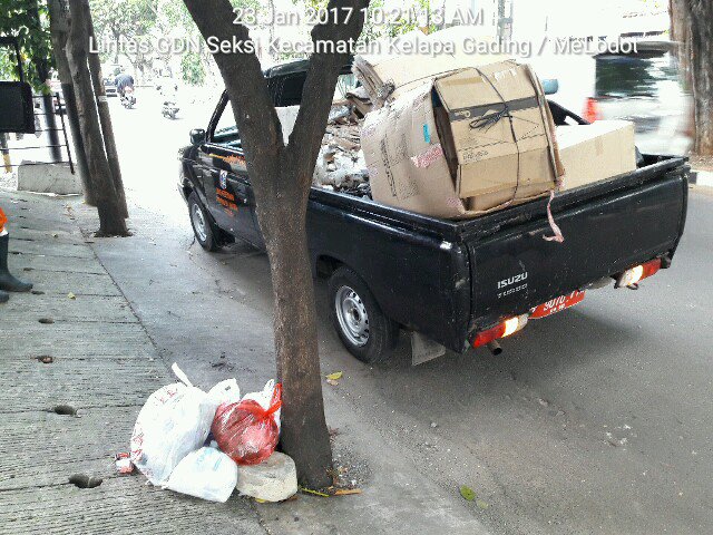 melodotgading's tweet photo. Hasil Giat  Lintas Angkut Sampah Senin 23 Januari 2017.
#PasukanOrangeDinsih
#LiveMore
#BebasSampah2020 https://t.co/YJLQWJrKBL