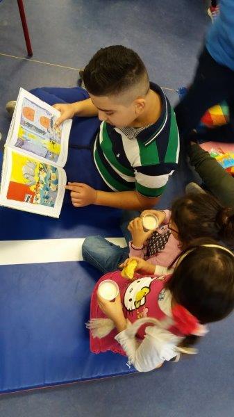 obsDeGouw's tweet image. Nationaal voorleesontbijt 2017, mede mogelijk gemaakt door #AlbertHeijnXLZaandam