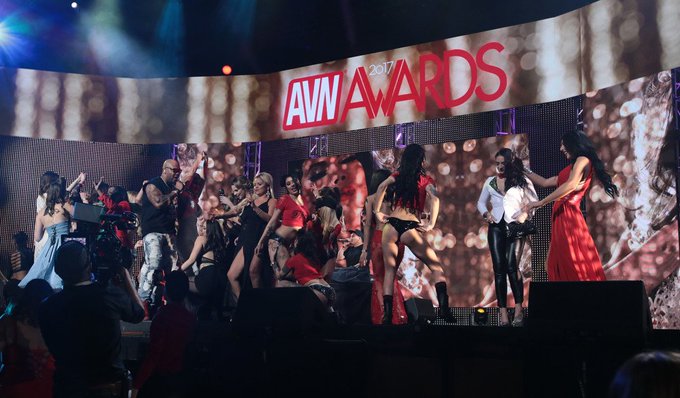 Watch AVN Awards's leaked NSFW photo on TwXstars