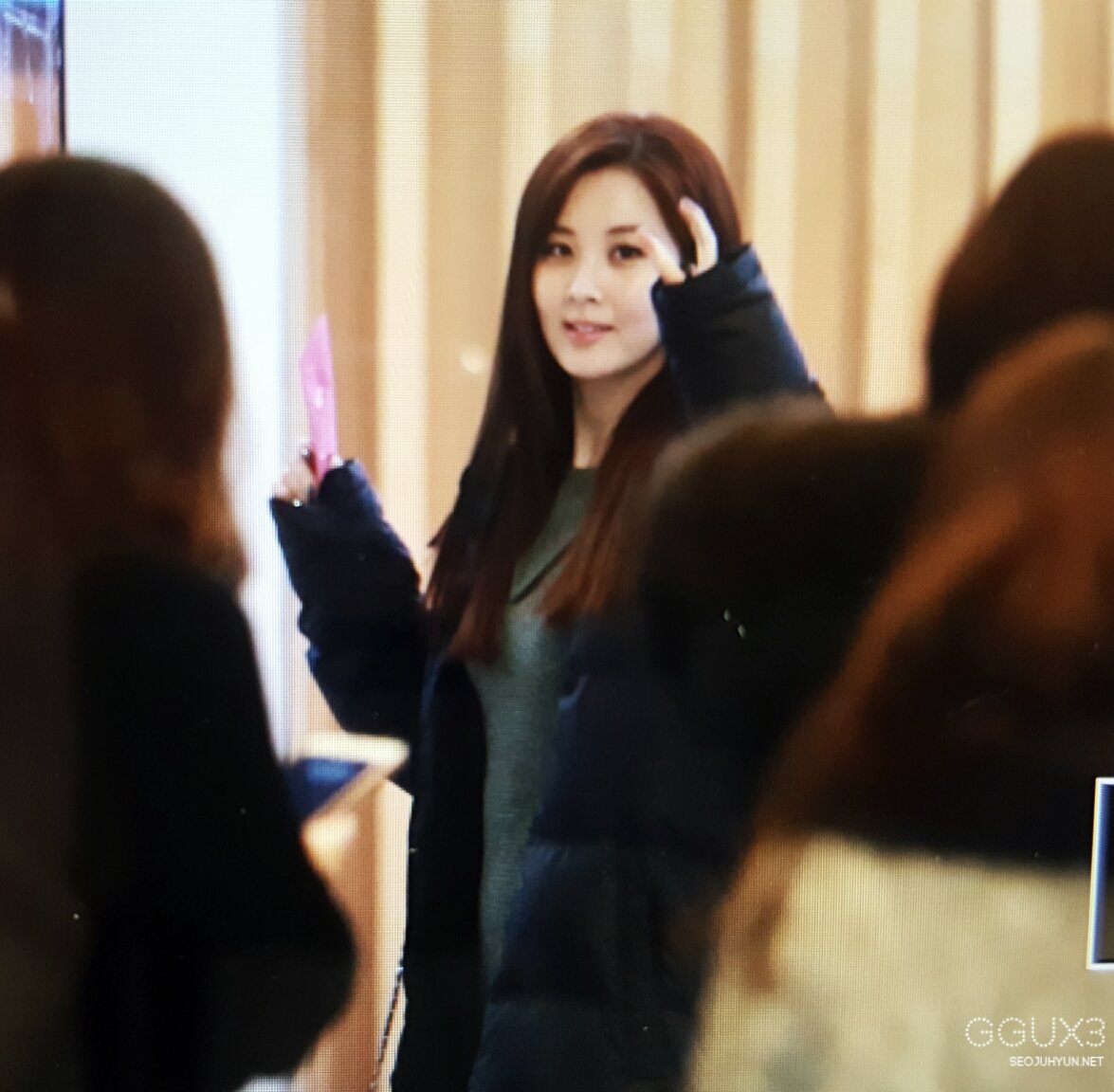 [PIC][23-01-2017]SeoHyun tham dự "KBS CoolFM Park Jiyoon Gayo Plaza Radio" vào trưa nay C21A2xBUQAABJNz