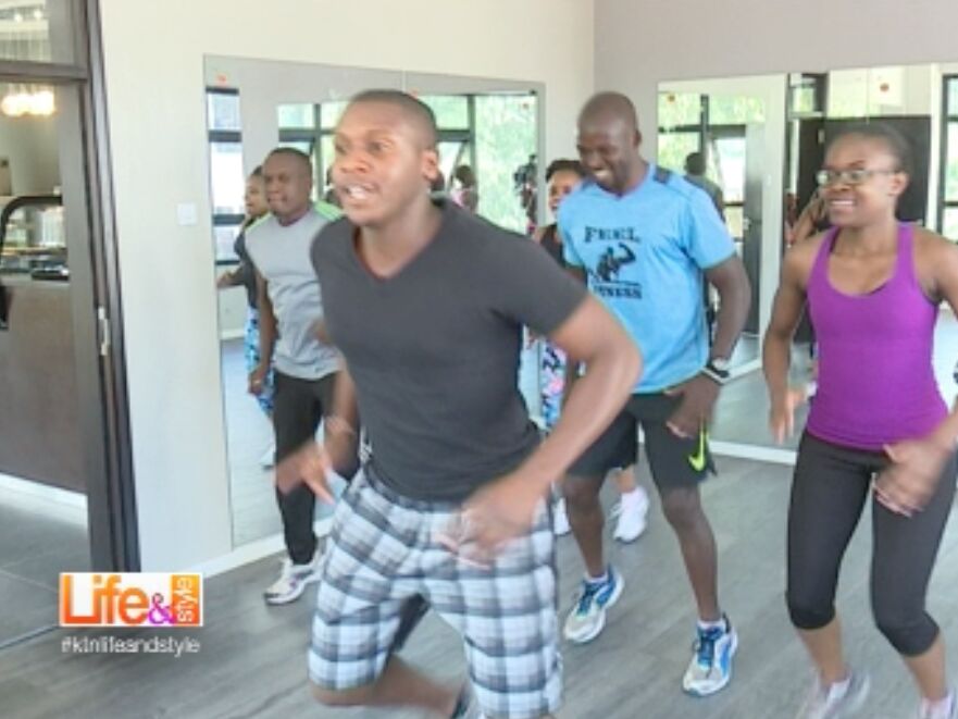namasakaphilip's tweet photo. Try to alternate between upper!lower and middle body muscles
#insanitytraining
#movemore
#ktnlifeandstyle
@KTNKenya https://t.co/tUBXtkvZLo