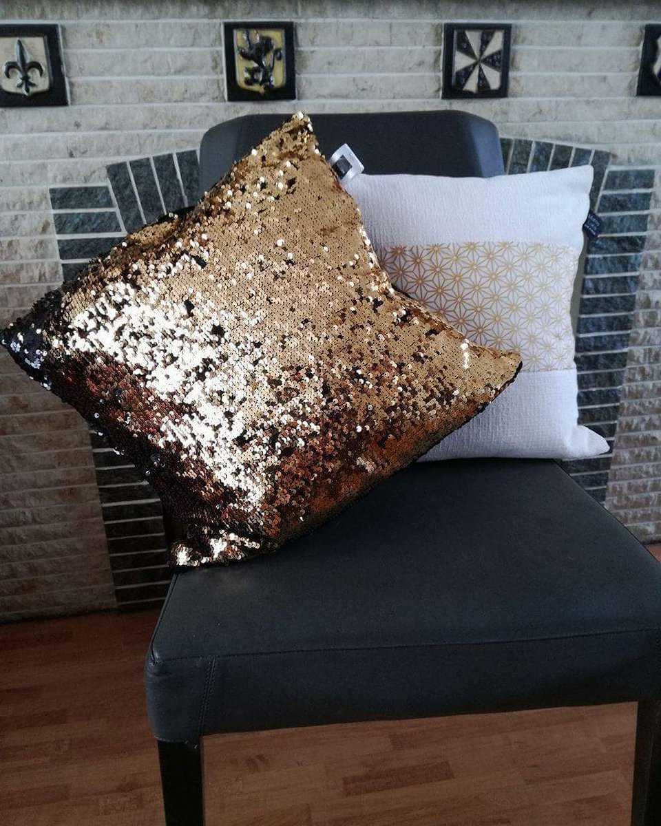 LucasMorcrette's tweet photo. Savez-vous comment associer le #magiccushion et le #goldsweet By #marcoluca ? Rendez-vous sur : https://t.co/uRo2rrjtGm #RT https://t.co/9OeGcs7Mqo