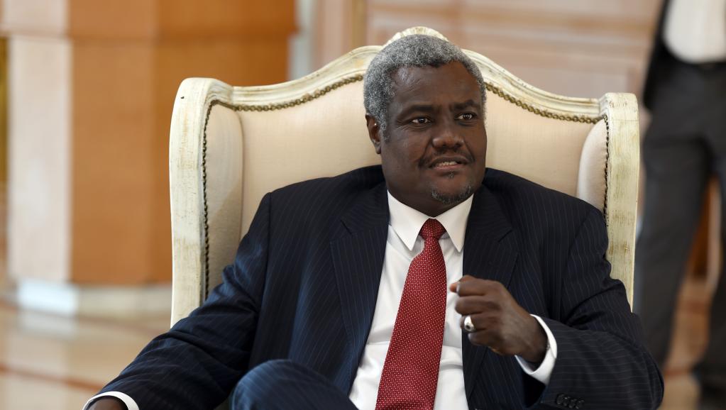 L'Invité Afrique - Moussa Faki Mahamat: «Mon village c’est le Tchad, mon pays c’est l’Afrique» rfi.my/2khy5u0