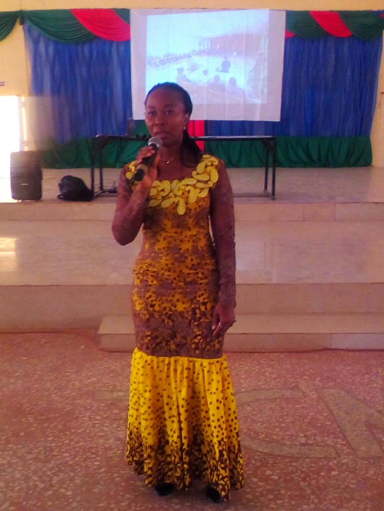 nHubNG's tweet photo. Staff of TCNN staff school giving a speech on the importance of Technology. #sevocoderCodeClub @alutadarf @dasersoft @LogicalAddress https://t.co/QmrkWxprje
