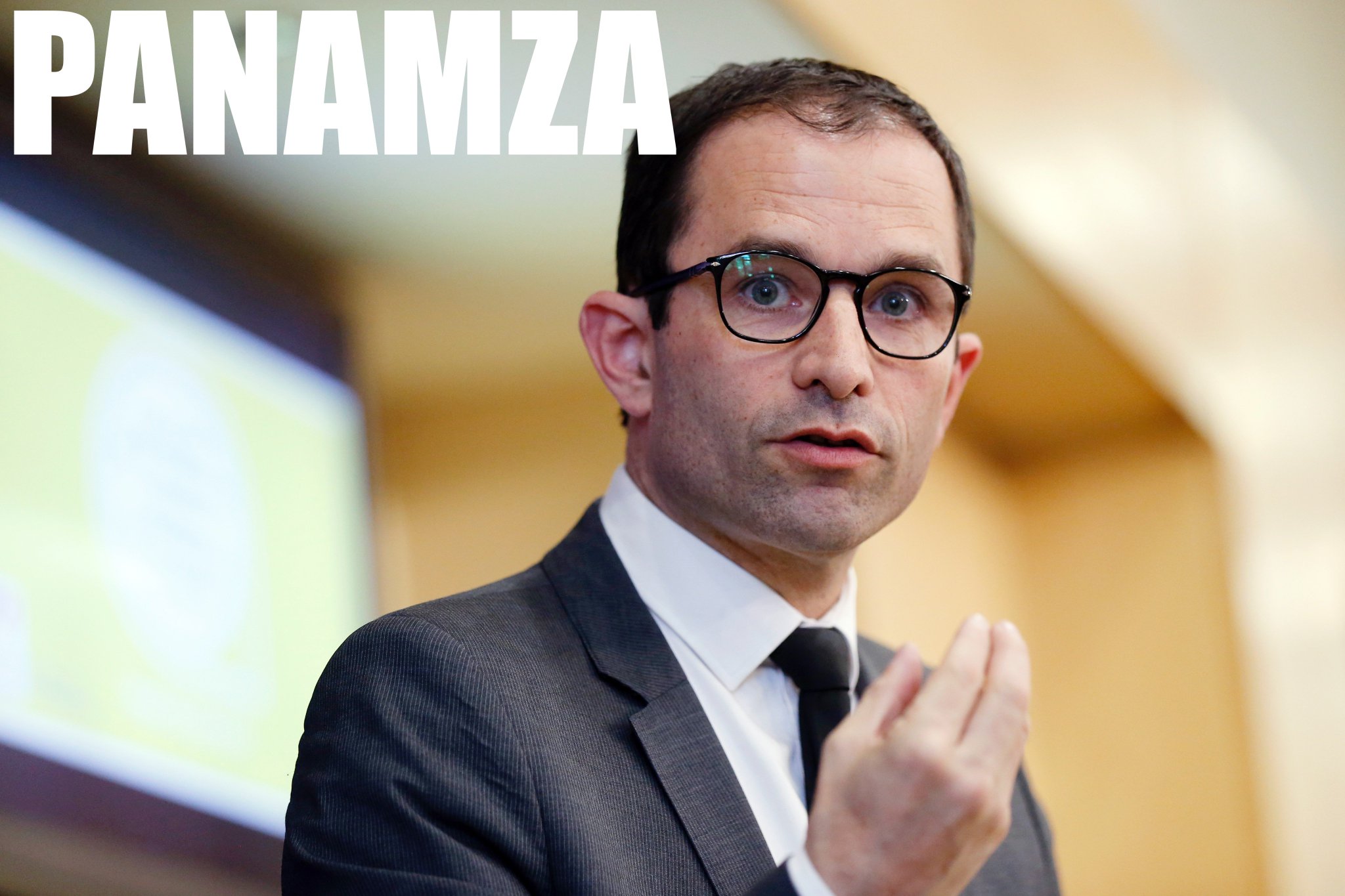 Un futur Valls? Benoît Hamon veut contrôler l'info sur Internet et lutter contre «le complotisme»