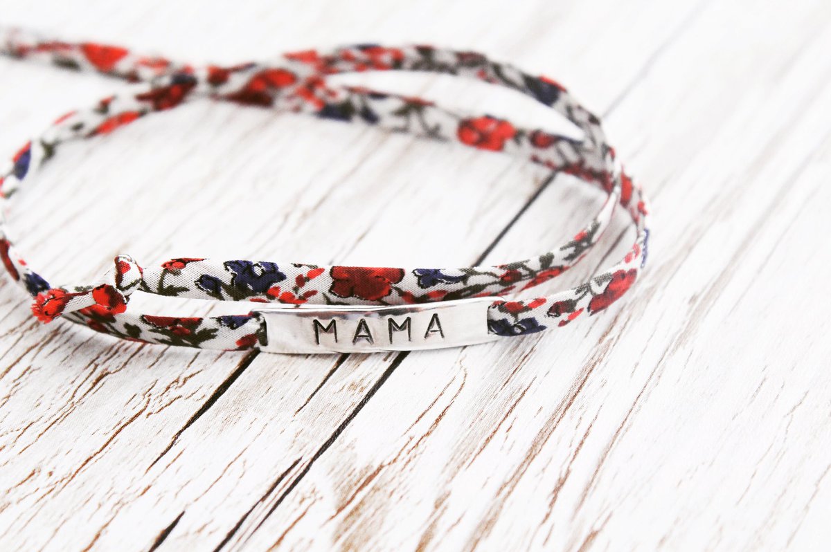 Lots of these shiny treats going out today to some lovely MAMAs!! Enjoy 💕