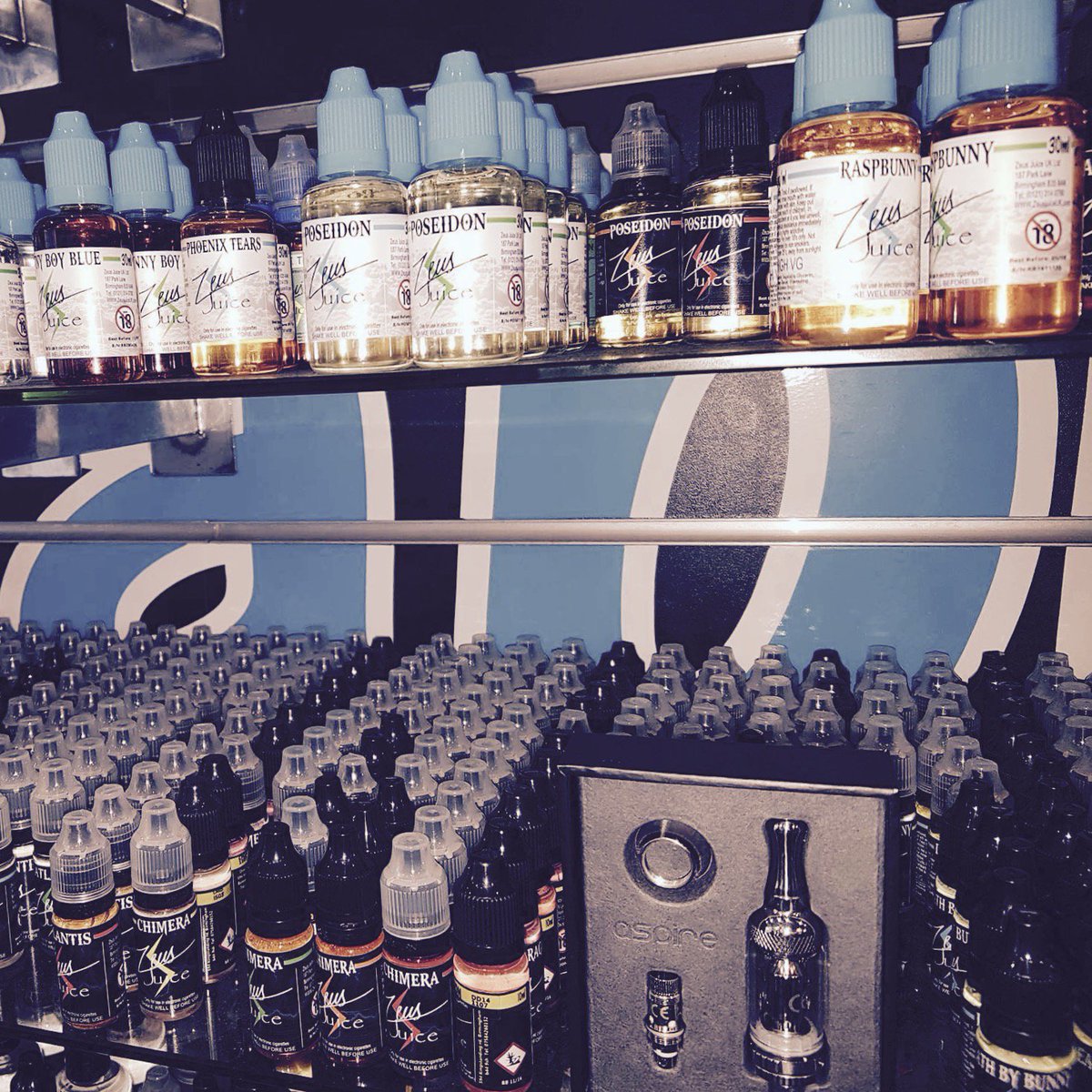 puffdade's tweet photo. #NautilusMini & #ZeusJuice, A flavour for everyone! #PuffDade #Vapeon #Vapelyf #Vape #Eliquid #Flavour https://t.co/U2U3lSflC5 #Perfectmatch https://t.co/rotOuLkzhF