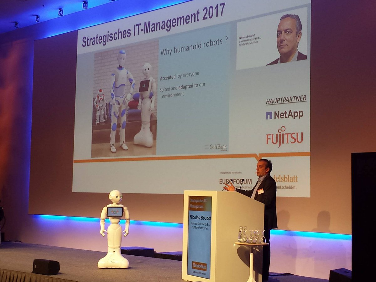 ITK_live's tweet photo. Connecting customers emotionally via robots will have a great pay-off for companies. @nboudot @SBREurope  #stratit https://t.co/pTqYK3ZOBM https://t.co/TGNStjavim