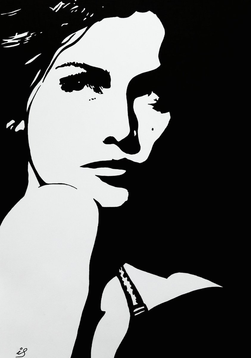 _irin_ka's tweet photo. #LaetitiaCasta #drawing #рисунок #гелеваяручка https://t.co/ouxUWYd6X0
