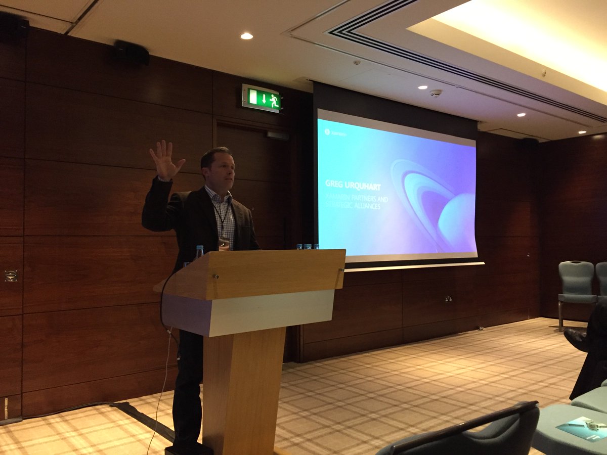 JohnThiriet's tweet image. Ça commence ! #xamarinpartner