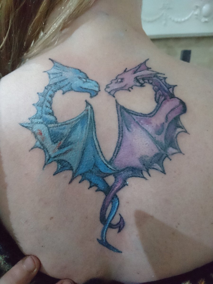 AbbeWeir's tweet photo. #thegirlwithadragontattoo #dragonlegacy #dragonlore #onelove https://t.co/r5yexQS1a6