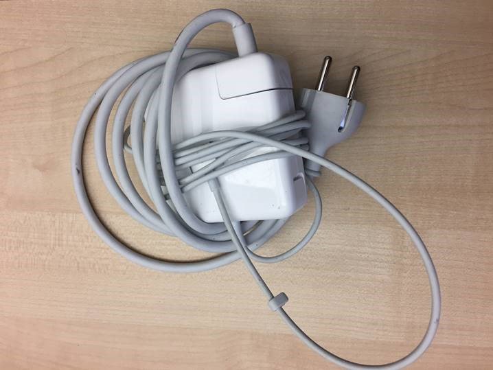 kati_nonhebel's tweet image. #Sitwdf #saplearnhackplay #sitkids #lostandfound anyone missing this?