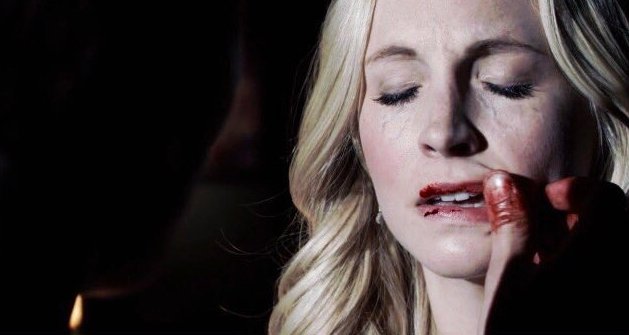 sterolineisepic's tweet photo. I would have loved this as a parallel for 8x09. SO MUCH 😍😭@NeilArrr #Steroline https://t.co/1UwZK7gHBa