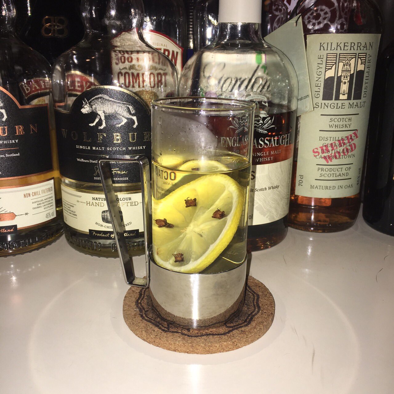Bar Bundaberg Al Twitter 本日のオススメは カクテル ホットウイスキートディです 体を温めるスパイスと 柔らかなウイスキーとレモンの香りの調和が こんな寒い日に格別です さらにウイスキーが好きになるこの一杯を是非お試し下さいませ 赤羽 バー