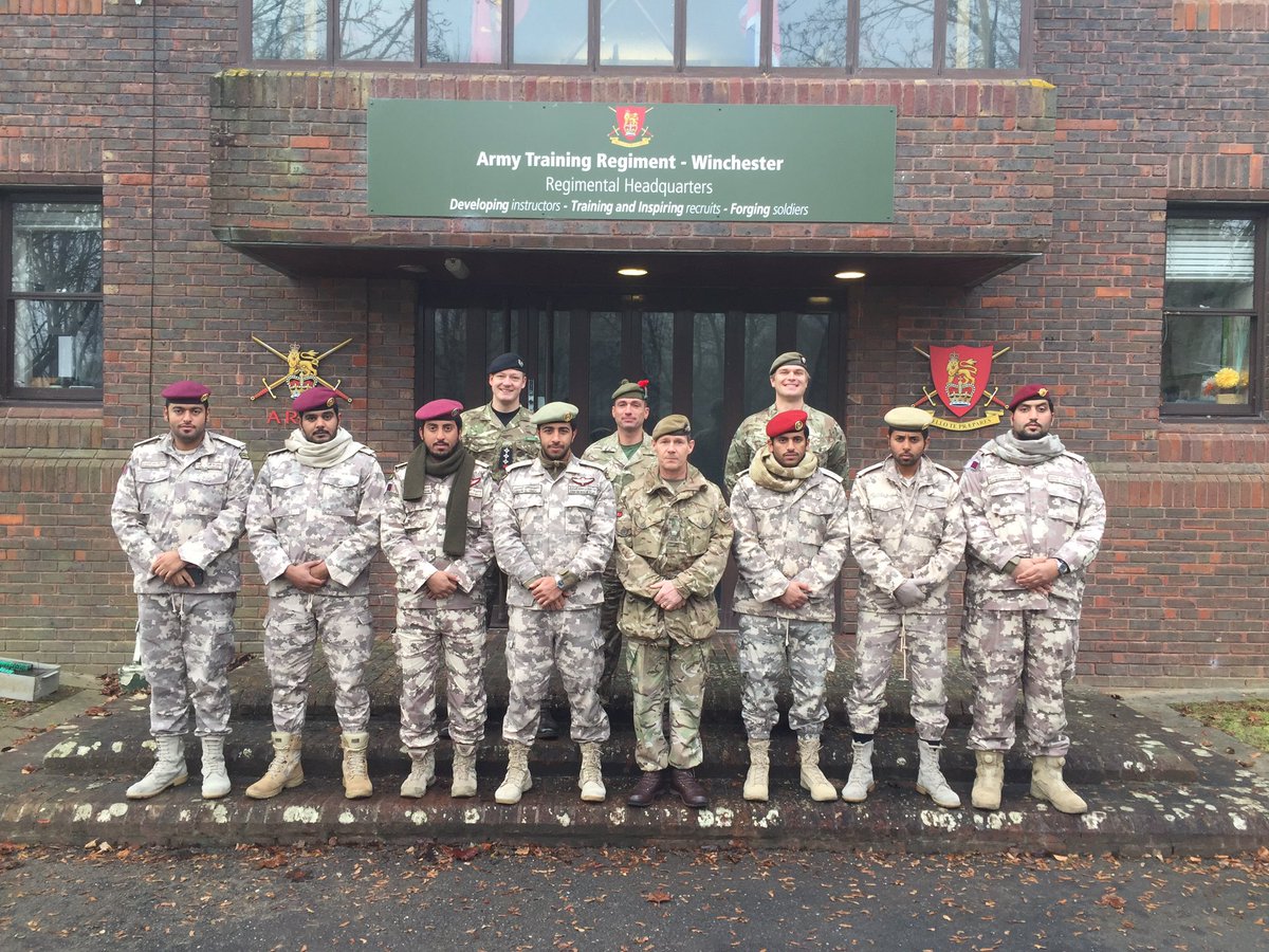 AnzioWinchester's tweet photo. @ATRWinchester host the Ahmed Bin Mohammed Military College #defenceengagement #sharedbestpractice https://t.co/e0PpznEX1Q