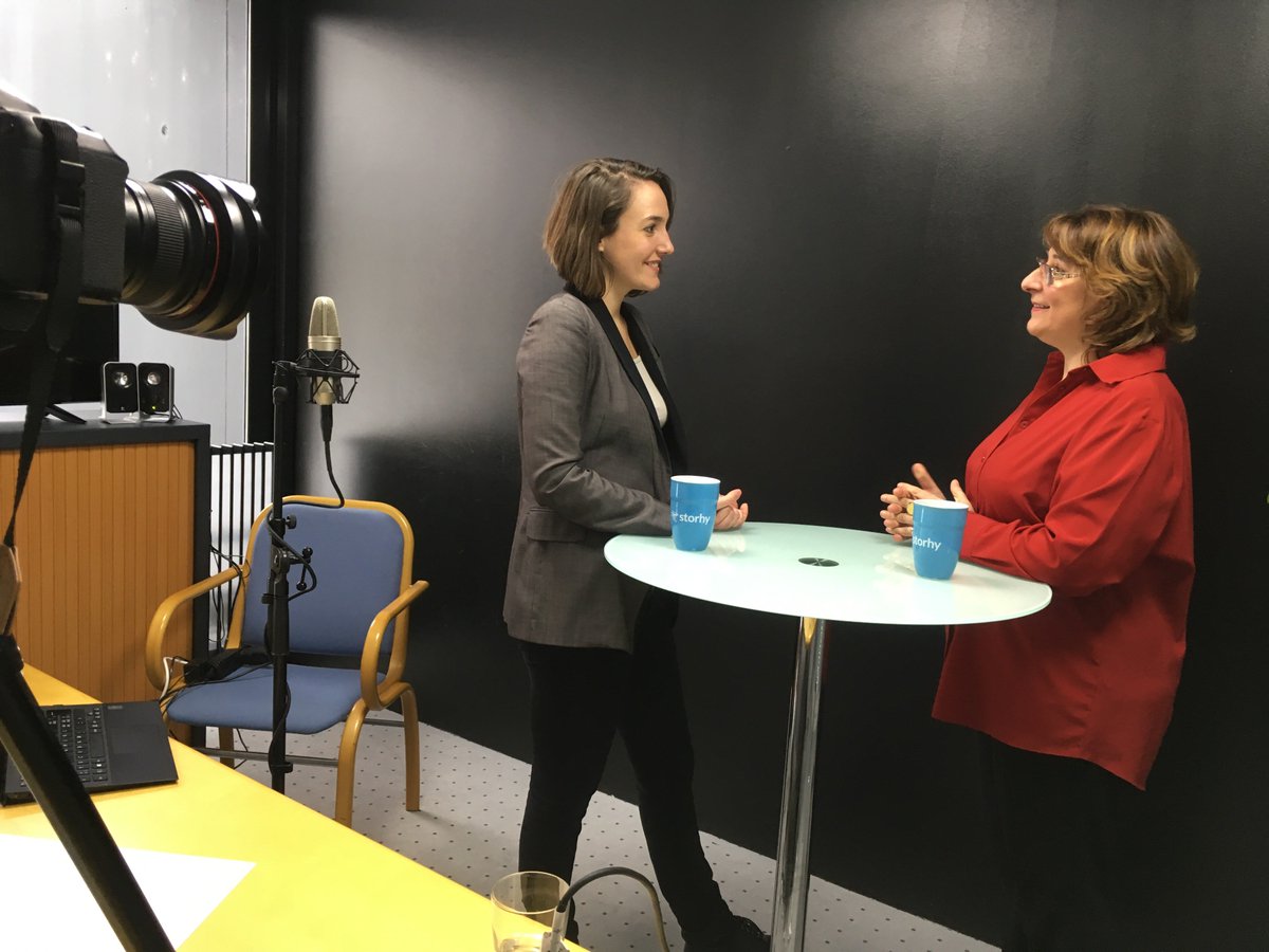 storhy's tweet photo. Ça tourne avec les #ExpertsRH (@ElsaB_HR, @Vcionca, @LinaBeaurain) ! On parle contrats, règlements, recrutement... À découvrir avec @storhy. https://t.co/E0uQsirbm3