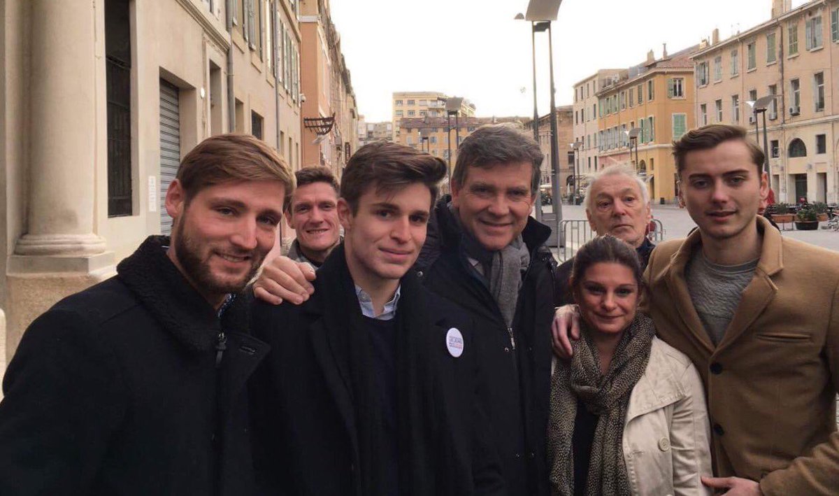 NinuweDescamps's tweet photo. Les jeunes de PACA te remercient !@JeunesavecAM @leprojetfrance @montebourg https://t.co/SxwaN4NW2h