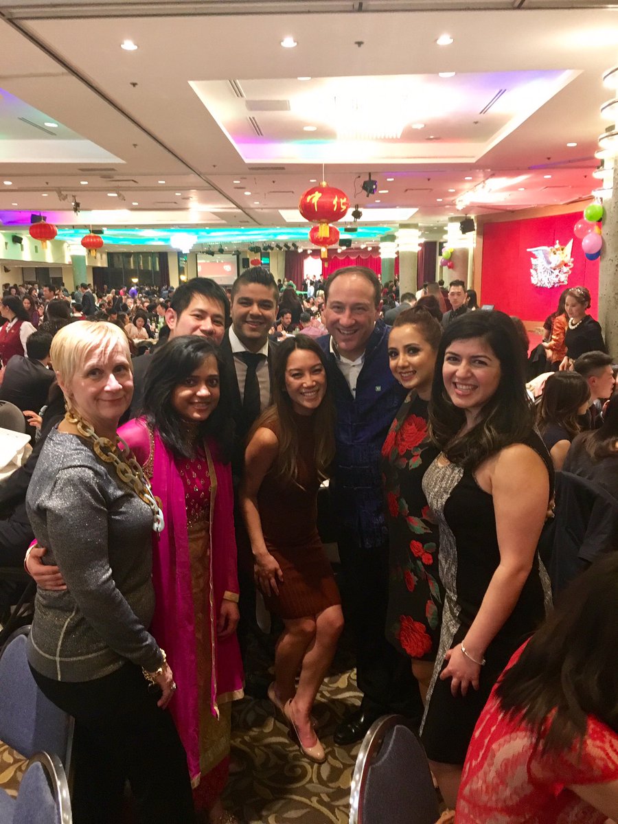 el_farhadi's tweet photo. Congratulating #TDCNY2017 with TD family @MauroManzi_TD @OliviaJungTD @nasim_balar @DesmondGoh_TD https://t.co/MUtIXQDCn5