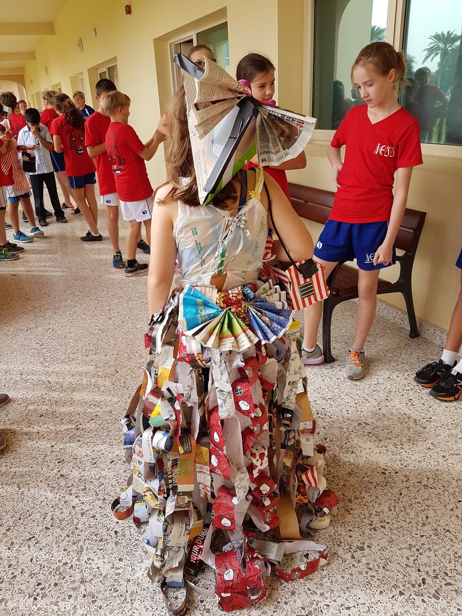 JESSHistoryDept's tweet photo. PSHE Environment Day - so much fun with 7JG! Fashion Trashion @JESS_Secondary @JESSYear7 #JESSPSHE #JESSEnvironment #JESSChallenge https://t.co/Ebc8XVZVFn