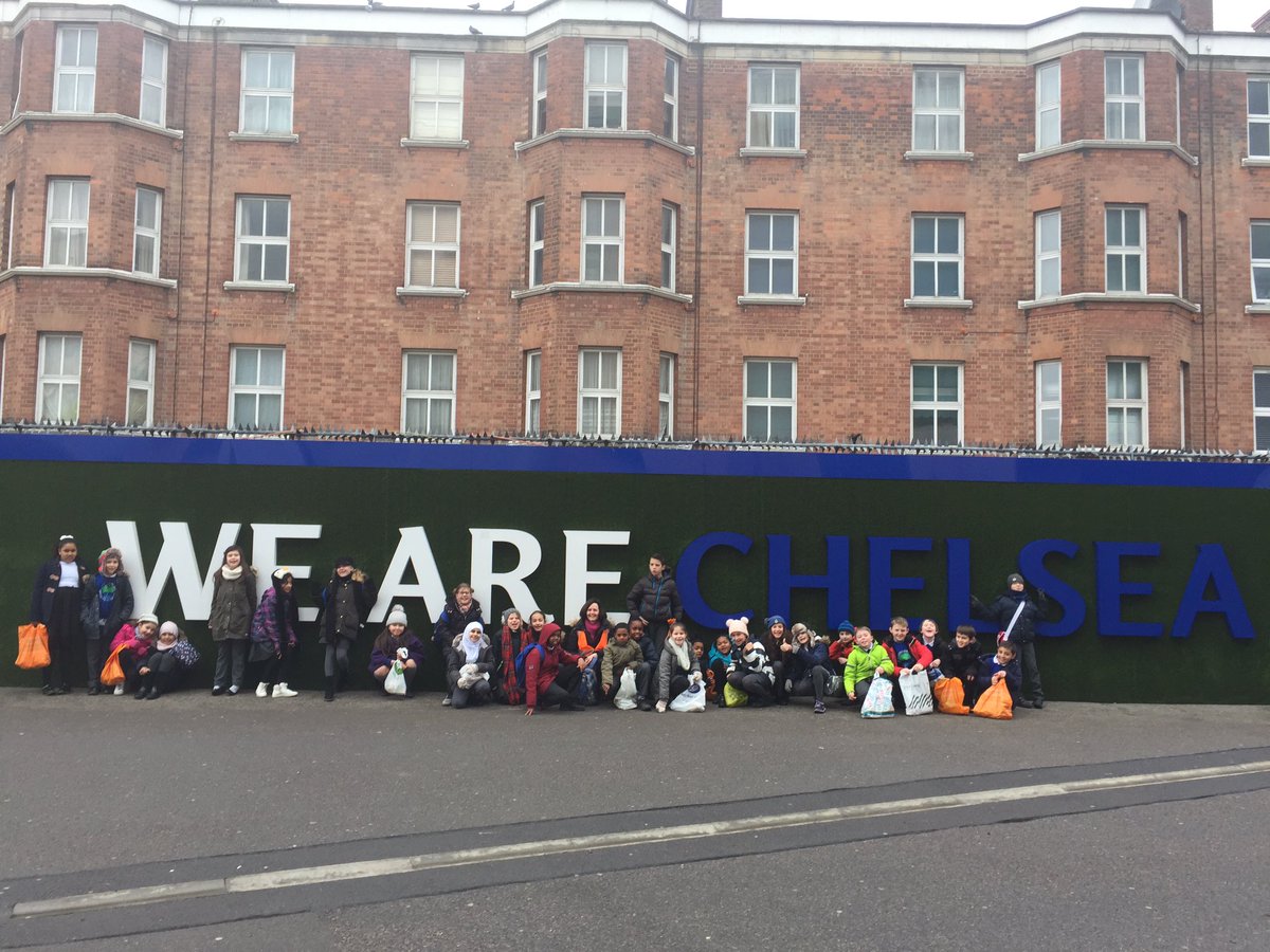 groveparksch's tweet photo. Using our maths knowledge at Chelsea Football Club #reallifemaths #Year5 #welovechelsea https://t.co/nX9HiuHodl