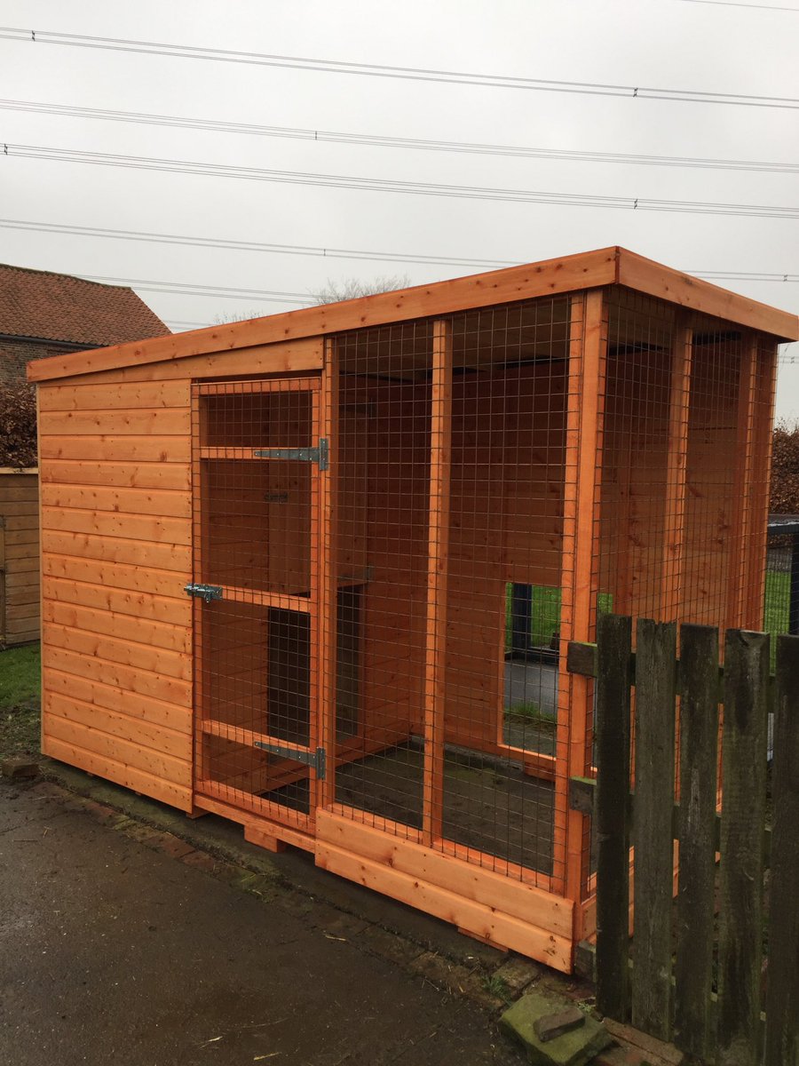 SwannTimber's tweet photo. Dog kennel and run made to customers specifications. ☎️01482 229992 or 📧info@swanntimber.karoo.co.uk for a free quote. https://t.co/ZUd6uzXcka