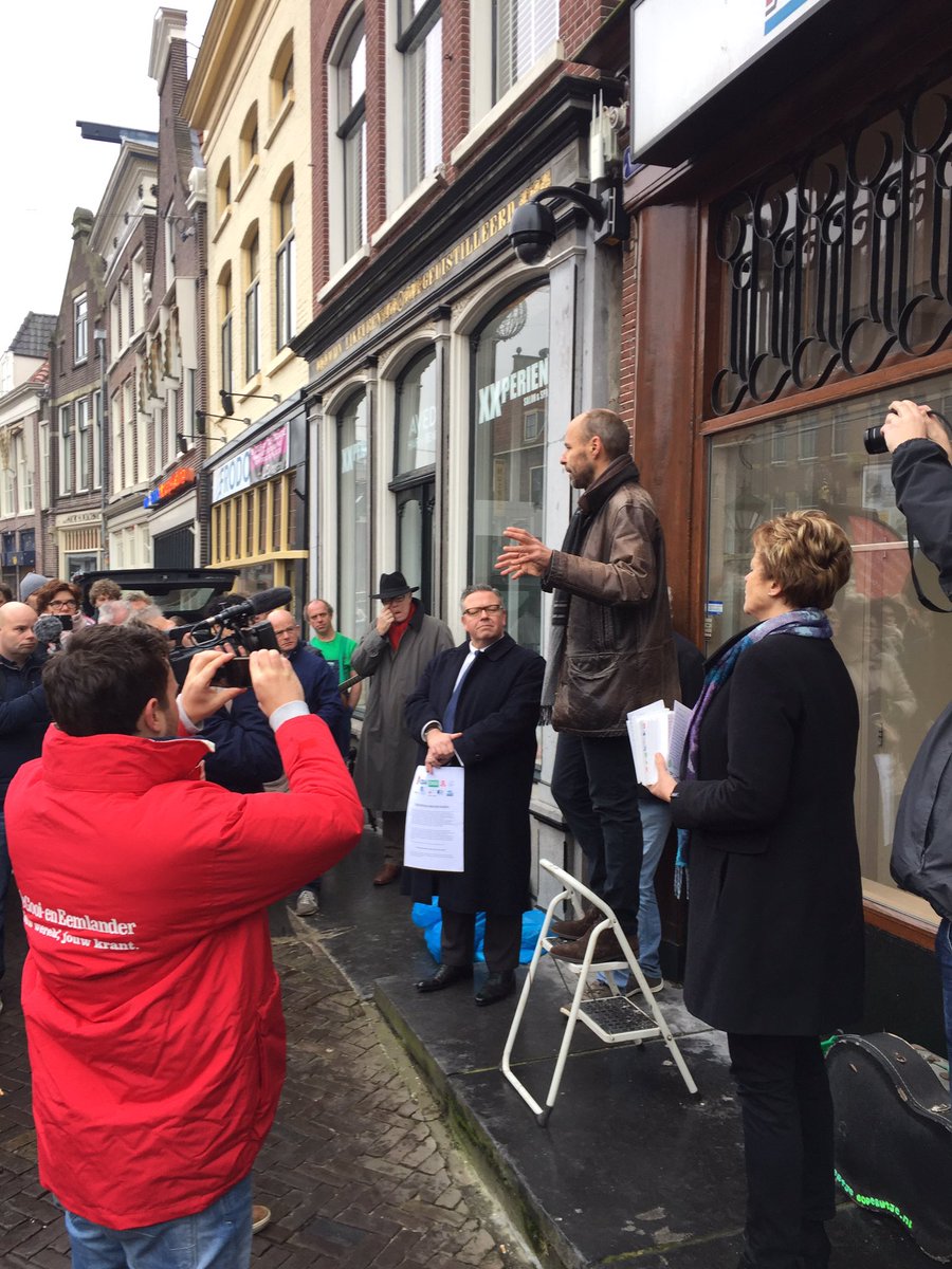 NVJ'er Thomas Bruning spreekt regionale redacties toe op Voordam in Alkmaar. #ditismijnkrant