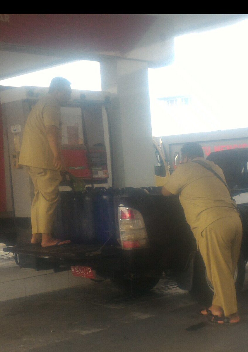 SugionoJack's tweet photo. #pnssidoarjo .... lg asyiikk.. ah salah lihat kali,hhhhh https://t.co/yIVdVeAsSg