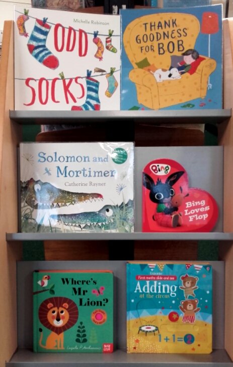 Look! Fantastic new books for children, thanks <a href="/TraffLibraries/">Trafford Libraries</a>. <a href="/SaletownToday/">Sale Today</a> @So_SaleTown <a href="/HubParenting/">The Parenting Hub</a> <a href="/SWVMagazine/">SaleWestVoiceMag</a> @_trafhour