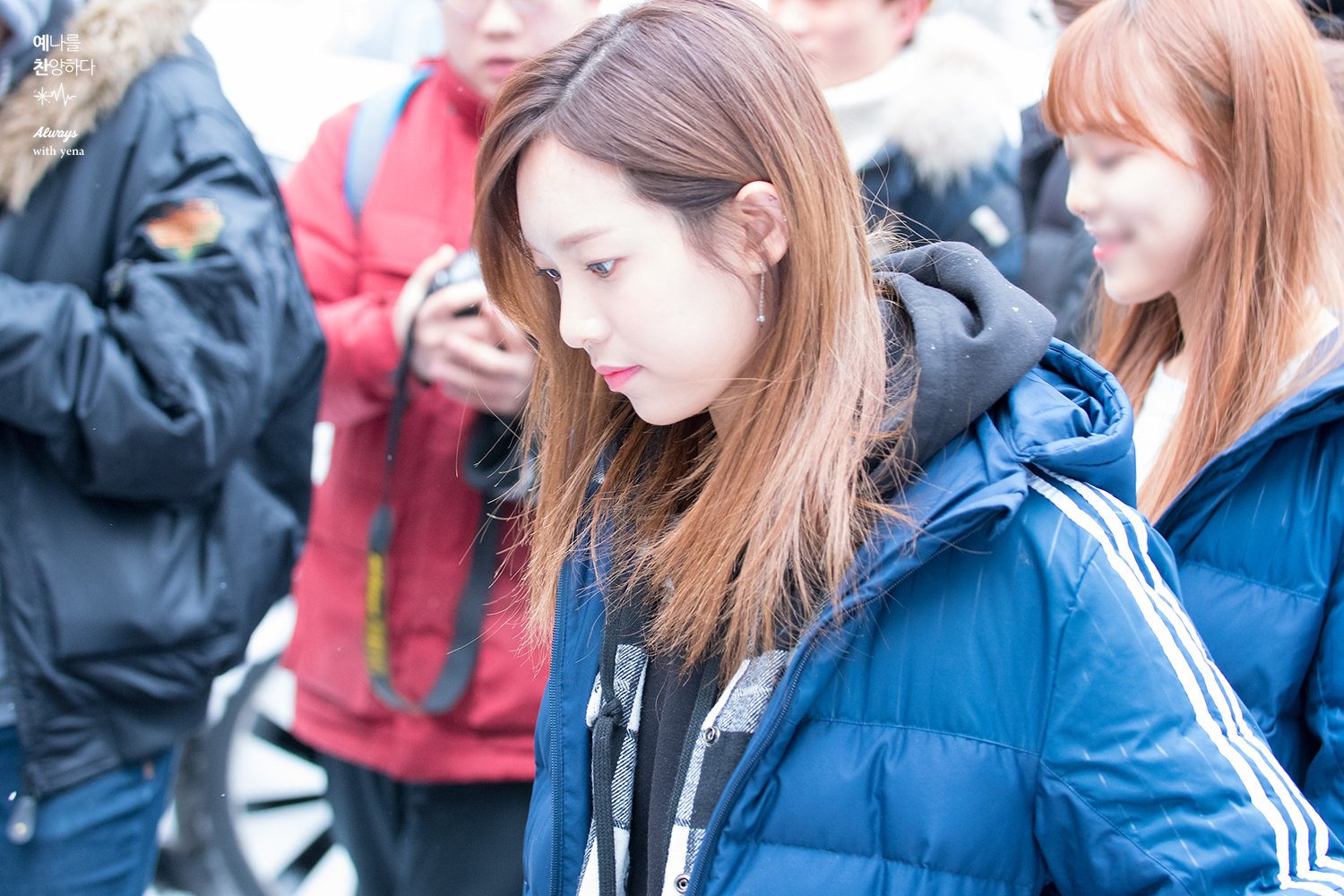 C22joyPVIAAH6C5.jpg:orig