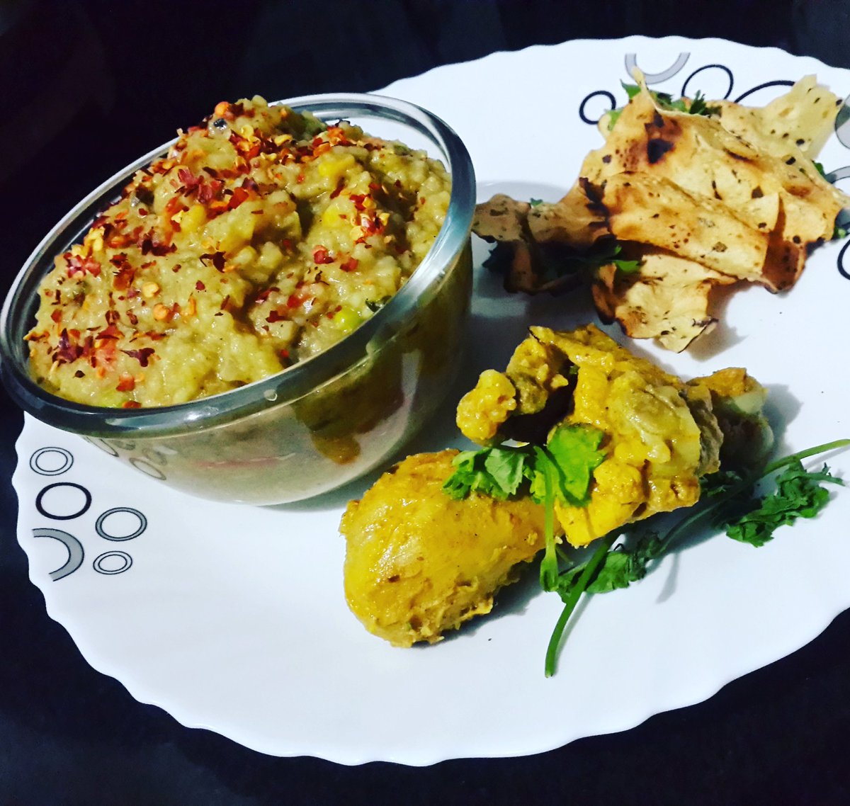 avishek_in's tweet photo. @harpalsokhi Chef this weekend I made Chettinad Chicken gravy & Sticky yellow rice.
#NamakShamak #HappyChef #MastMaulaInsaan #OTeriCool https://t.co/F2c10yOCkW