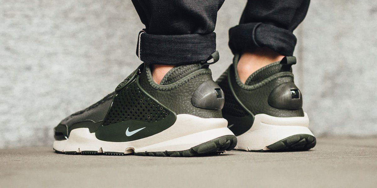 nike sock dart mid stone island sequoia