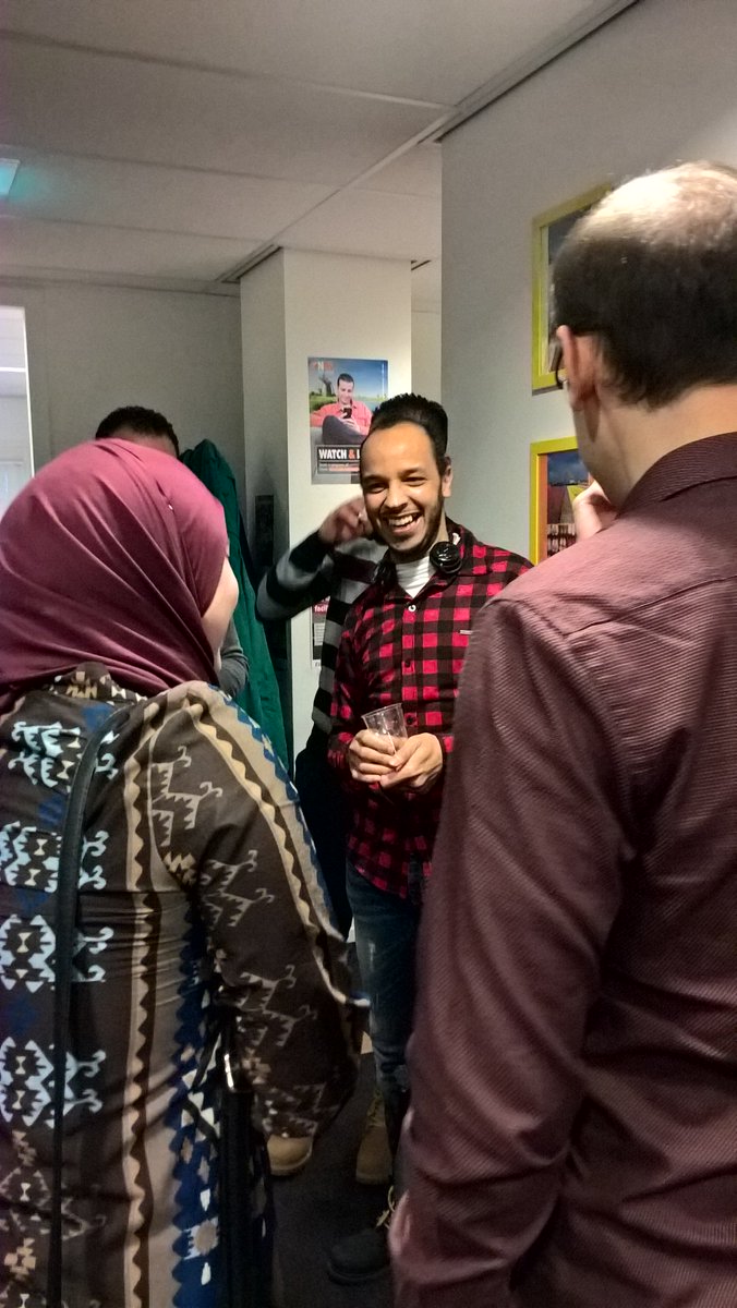 TopTaal's tweet photo. Een impressie van de #Toptaal nieuwjaarsborrel op de Baarsjesweg. Met heerlijk Syrisch eten! Het was gezellig! https://t.co/vkGjigUfB0