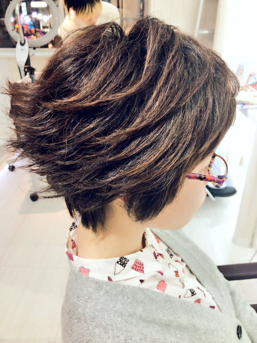 深夜美容室tama 本日のオーダー テニスの王子様ミュージカルから七代目 手塚先輩風ヘア トップのふんわりした部分と全体の毛先が後ろに流れつつ外ハネになってるのがポイントですね ありがとうございます Tama 深夜美容室tama 深夜美容室tama 本日のオーダー テニスの王子様ミュージカルから七代目 手塚先輩風ヘア トップのふんわりした部分と全体の毛先が後ろに流れつつ外ハネになってるのがポイントですね ありがとうございます Tama 深夜美容室tama