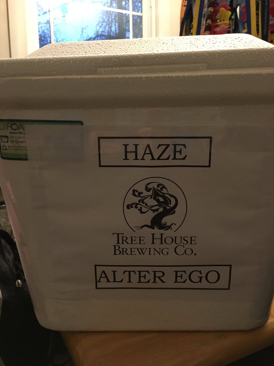 Trailqueen6's tweet photo. @TreeHouseBrewCo @wheels26_2 @IanTLane great prize at the @Cyclonauts party!!! Where was everyone? I won! https://t.co/EveM8zUfuz