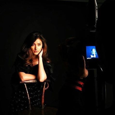 itsjenncali's tweet photo. Grabehan sya oh #MEGAIconicWoman https://t.co/DIMwRu5gjK