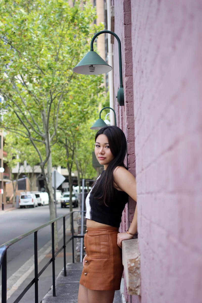 candidnan's tweet photo. https://t.co/wLuaevtbJE #therocks #sydneyfashion https://t.co/5GQYiNH66A